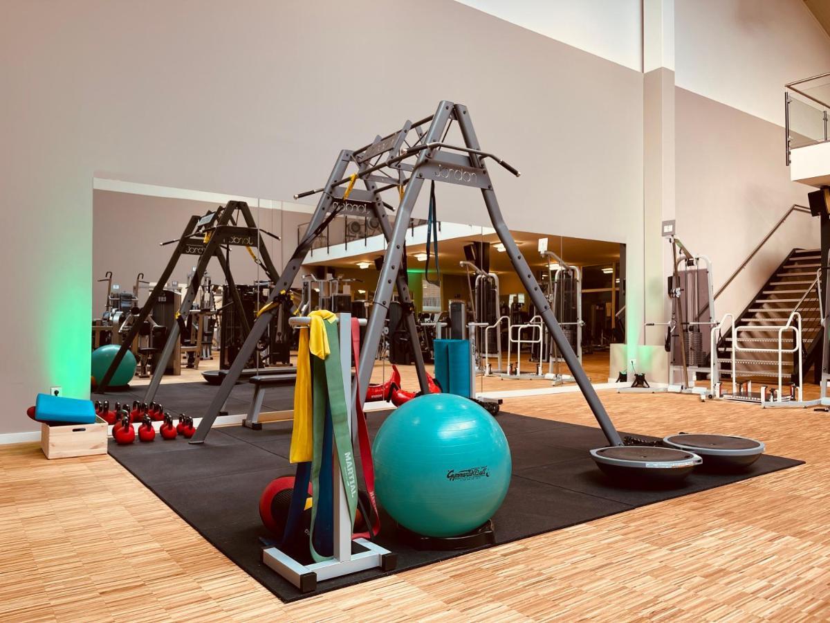 Maifeld Sport- Und Tagungshotel Верл Екстериор снимка