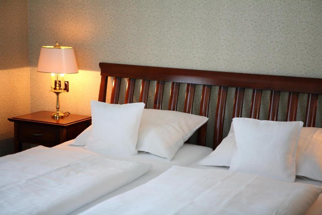 Maifeld Sport- Und Tagungshotel Верл Стая снимка