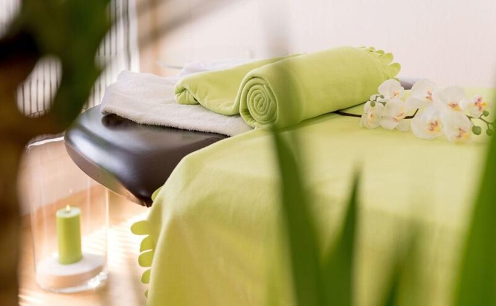 Maifeld Sport- Und Tagungshotel Верл Екстериор снимка