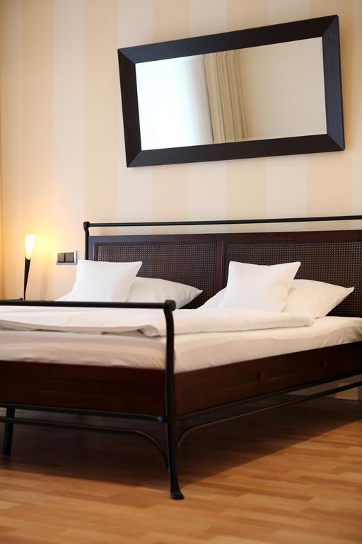 Maifeld Sport- Und Tagungshotel Верл Екстериор снимка